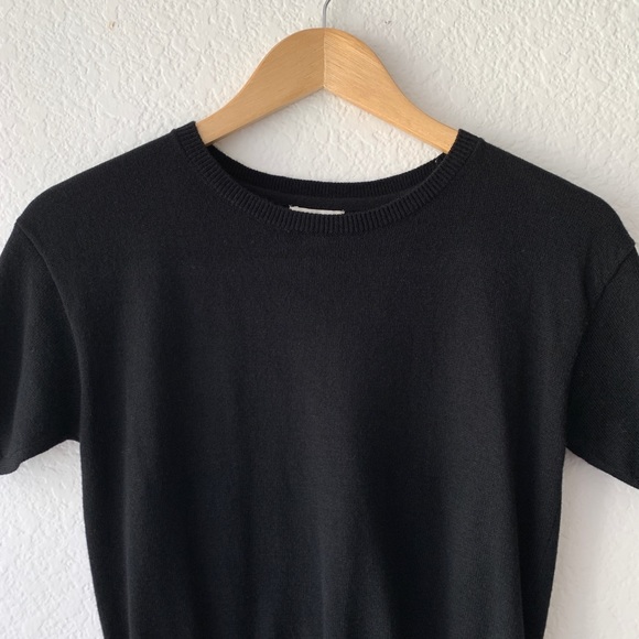 Forever 21 Black Crew Neck Knit Crop Top - Picture 3 of 8